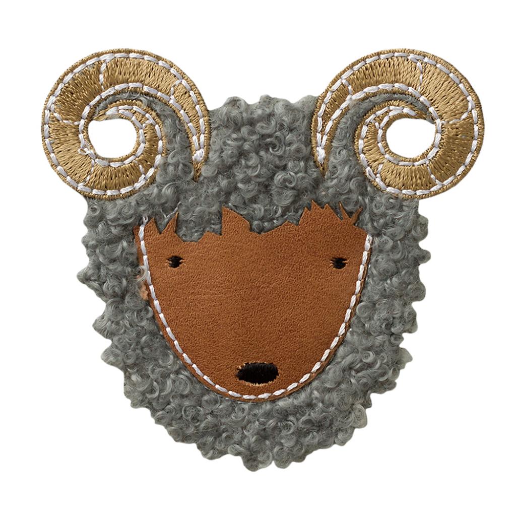 Bügelbild Applikation Steinbock Kopf flauschig grau