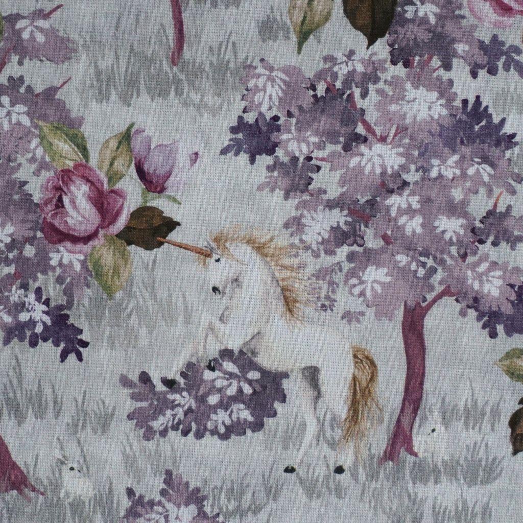 Baumwollstoff Motivdruck Einhorn Hirsch Rosen lila