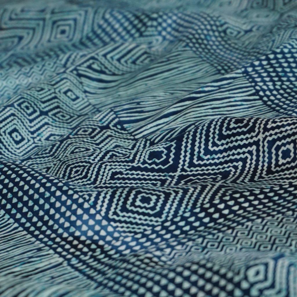 Viskose Druck Ethomuster blau