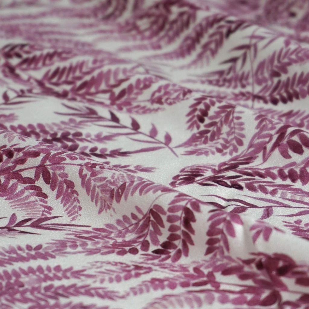 Viskose Crepe Blätter Zweige violett weinrot  ecru