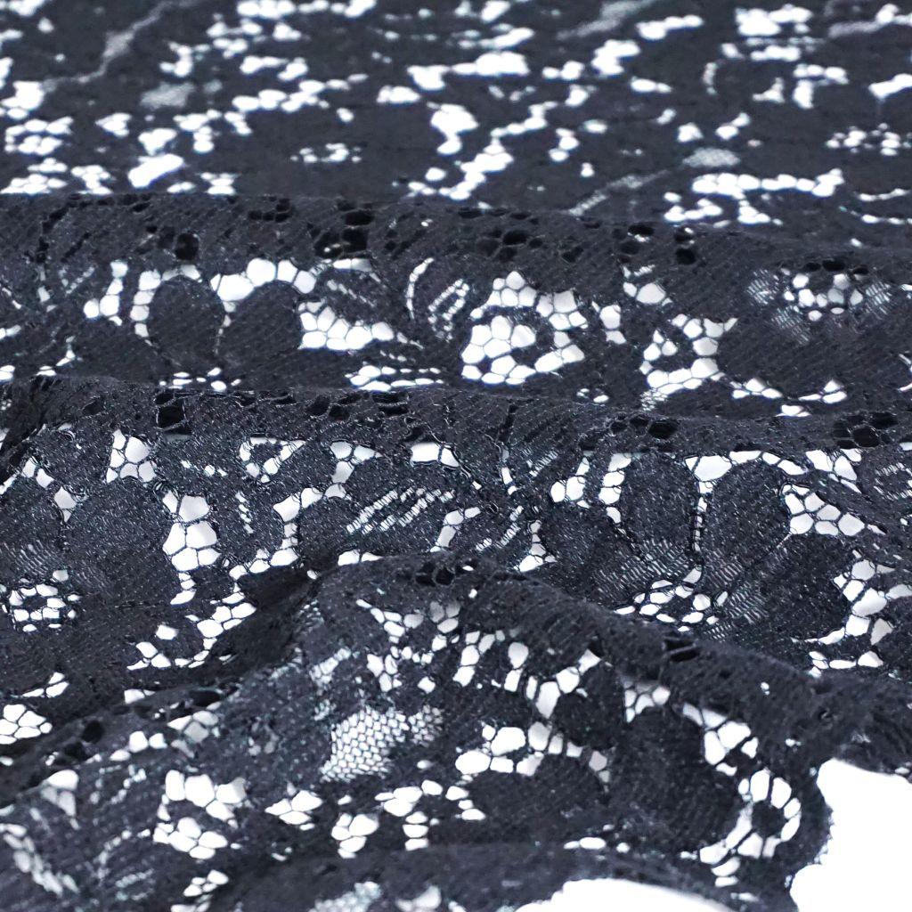 Spitze mit Baumwolle und Bogenkante schwarz