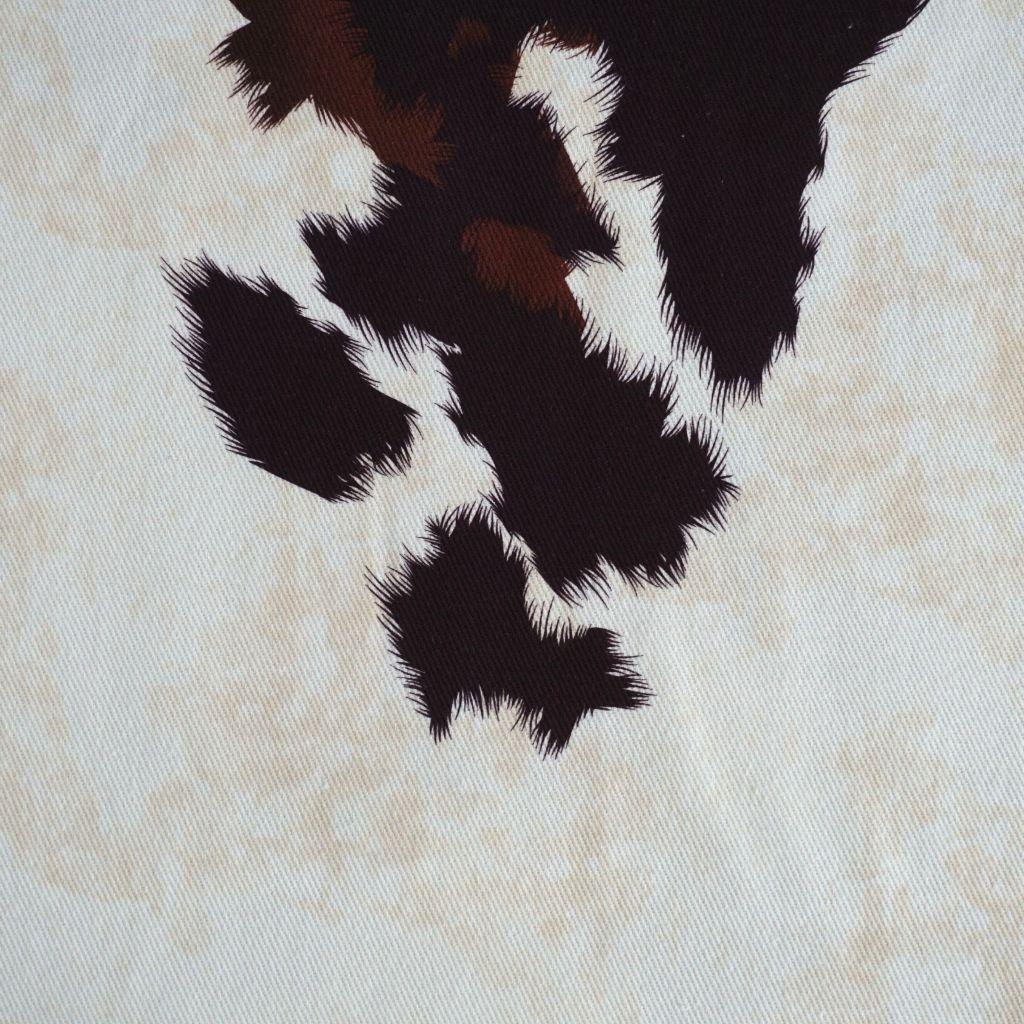 Baumwoll-Twill Hosenstoff Kuhprint hellbeige dunkelbraun