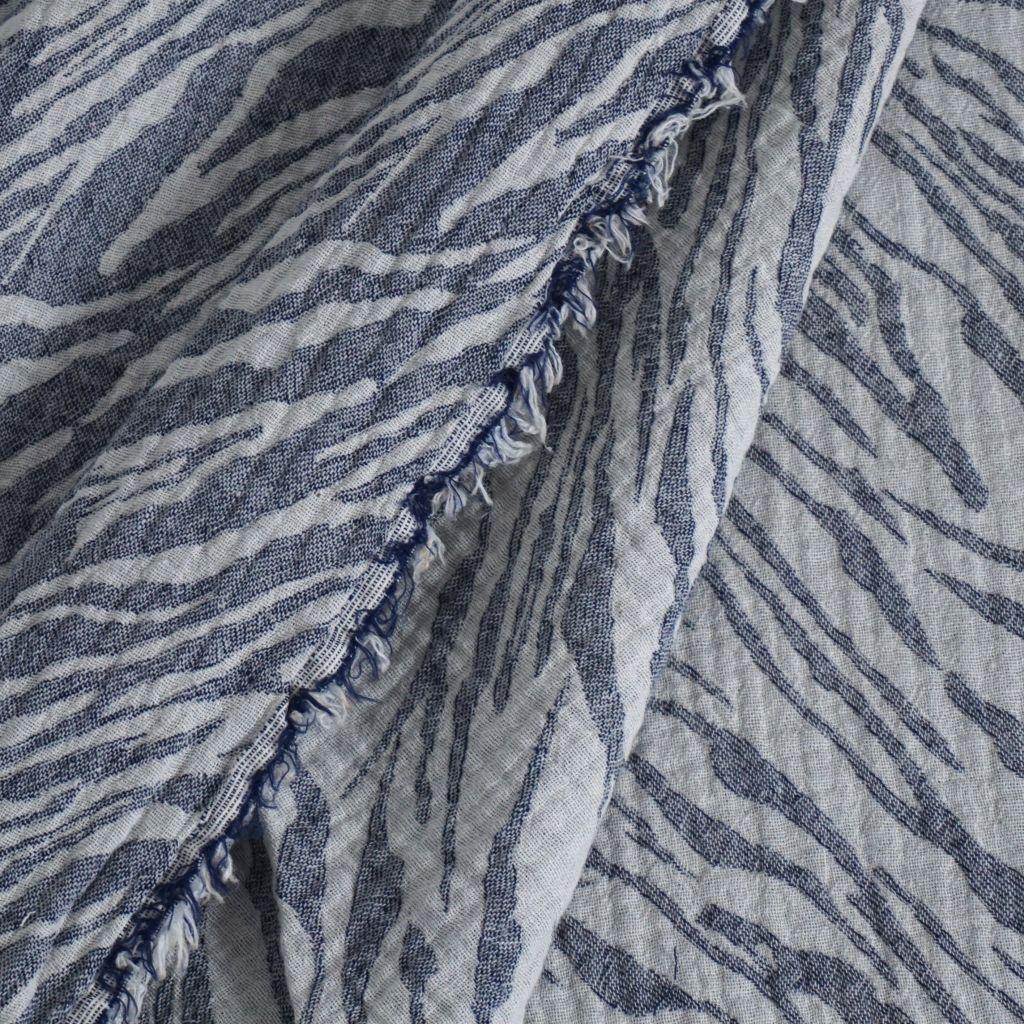 Musselin Double Gauze Jacquard Zebra blaugrau hell