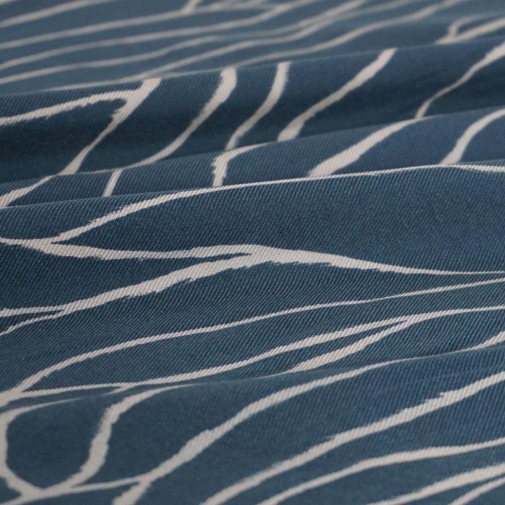 Viskose Twill Druck abstrakte Blätter stahlblau petrol