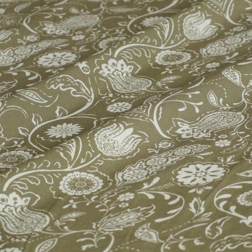Viskose Druck Blütenranken Rosetten olivgrün