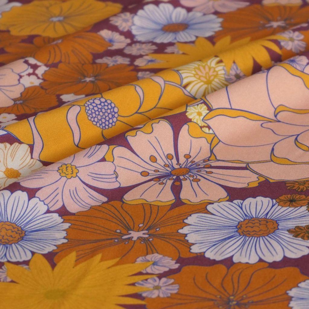 Viskose Druck Retro Blütenmischung violett gelb orange